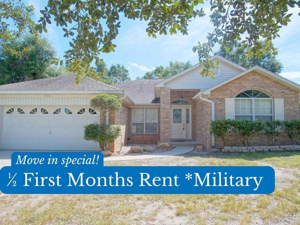 5947 Grandview Dr, Milton, FL 32570