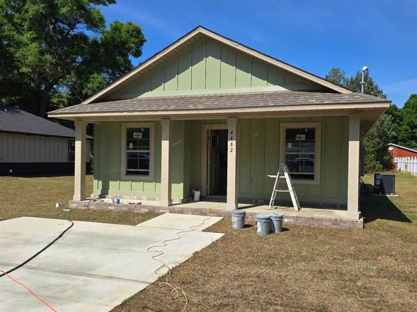 4482 Oak Ln, Milton, FL 32570