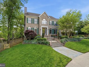 1605 LUPINE DEN COURT, VIENNA, VA 22182