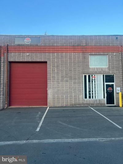 9102 INDUSTRY DRIVE, MANASSAS PARK, VA 20111