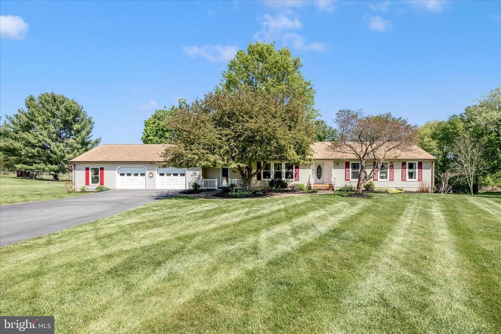 5910 Lawrence Court, Adamstown, MD 21710 Main Photo