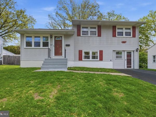 1027 WAGONER DRIVE, WILMINGTON, DE 19805