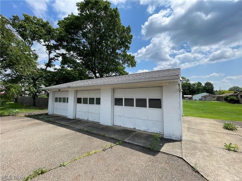 233-237 Kennedy Street, Louisville, OH 44641 Photo 4