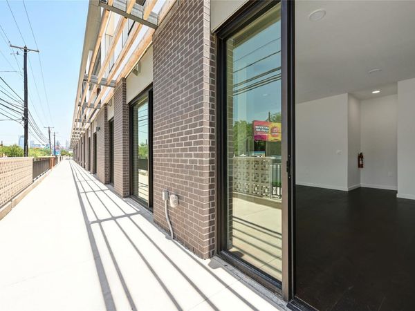 2209 S 1st ST, Unit 107, Austin, TX 78704