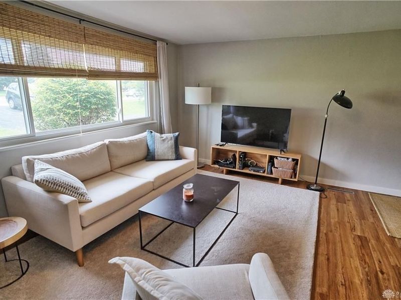 110 W Spring Valley Pike, Centerville, OH 45458 Photo 3