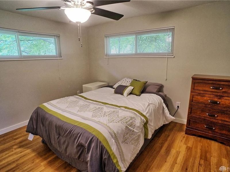 110 W Spring Valley Pike, Centerville, OH 45458 Photo 9