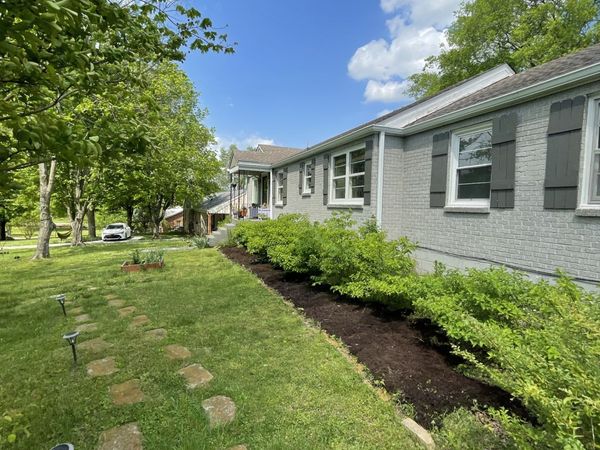 4418 Saunders Ave , Nashville, TN 37216