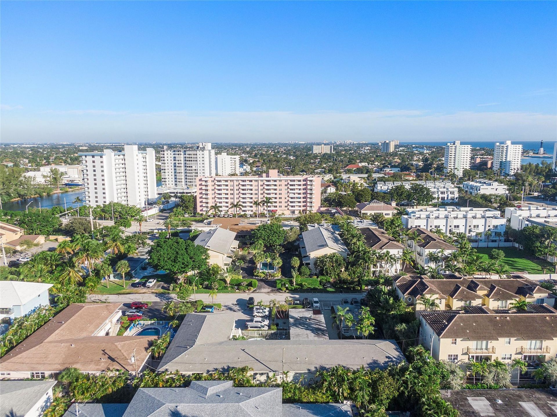 3230 NE 13th Street, Unit 102, Pompano Beach, FL 33062 Photo