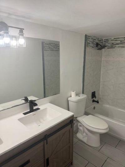 724 Springdale Circle, Palm Springs, FL 33461 Photo