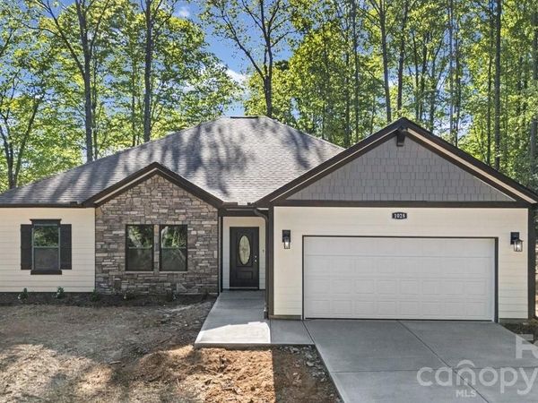 1028 Dewitt Road, Dallas, NC 28034