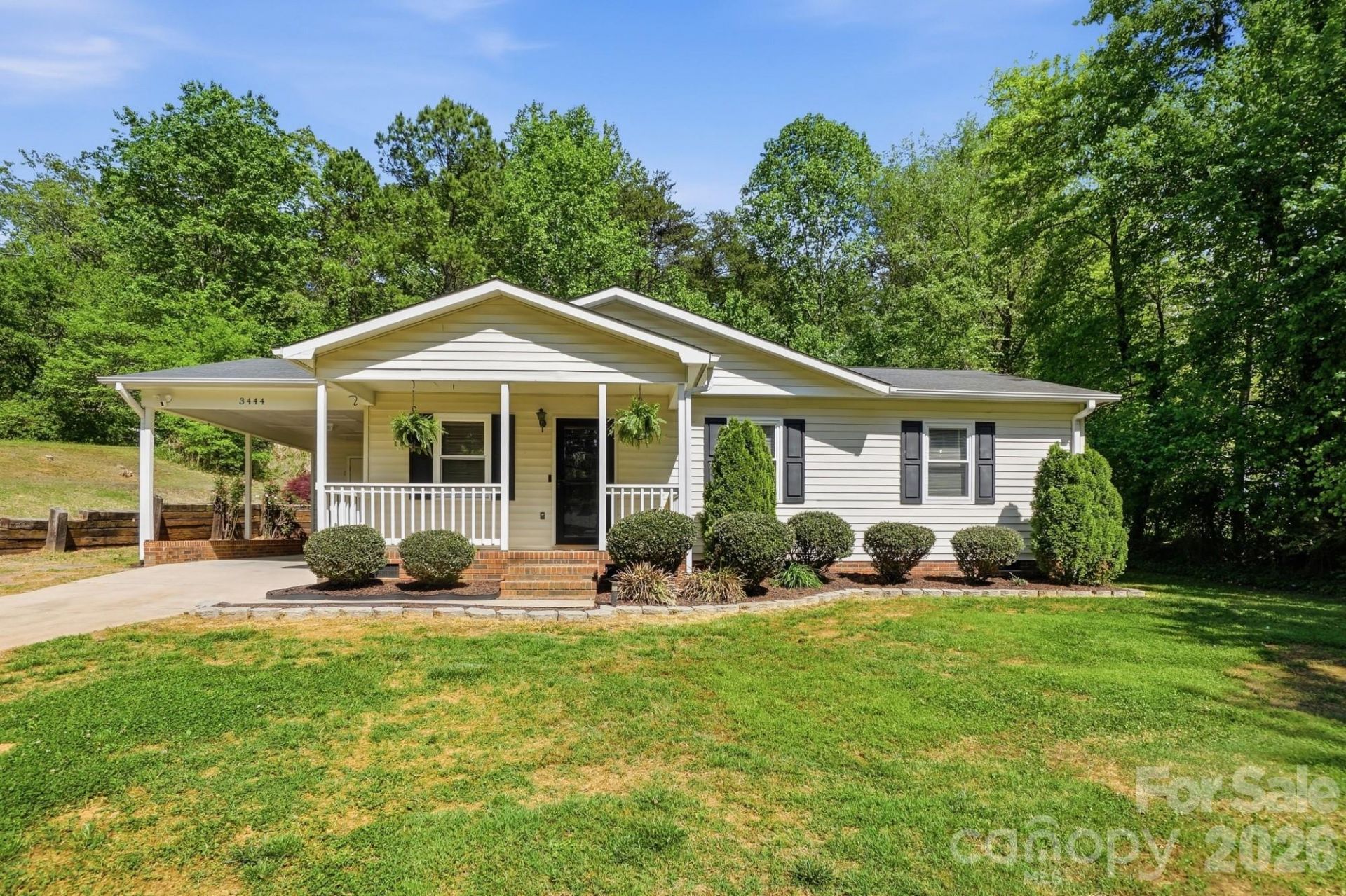 3444 N Oxford Street, Claremont, NC 28610 Main Photo