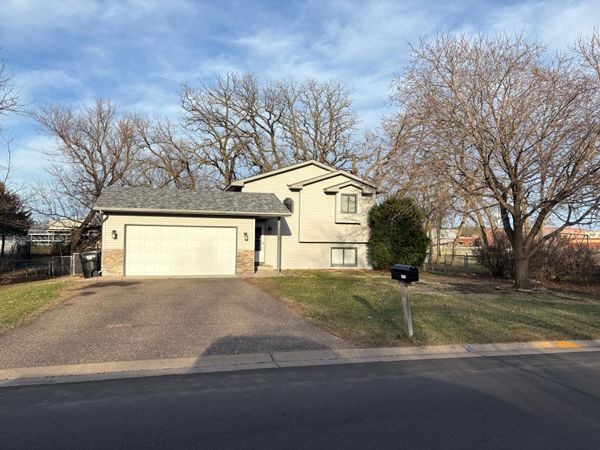 25931 8th Street W, Zimmerman, MN 55398