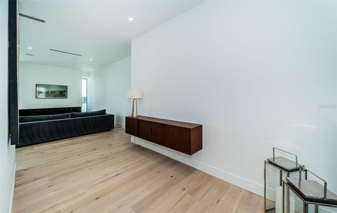 14077 N Bayshore Drive, Madeira Beach, FL 33708 Photo