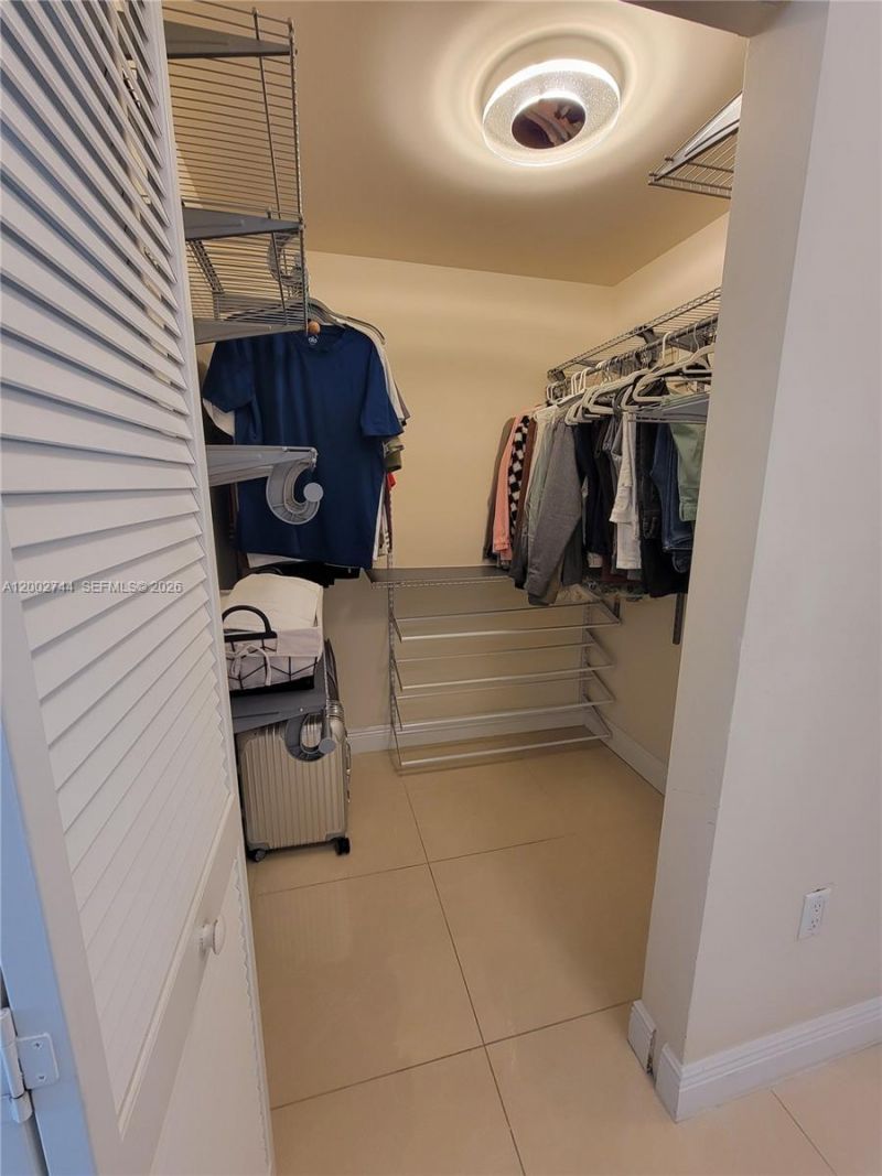 7290 SW 90th St, Unit 403, Miami, FL 33156 Photo