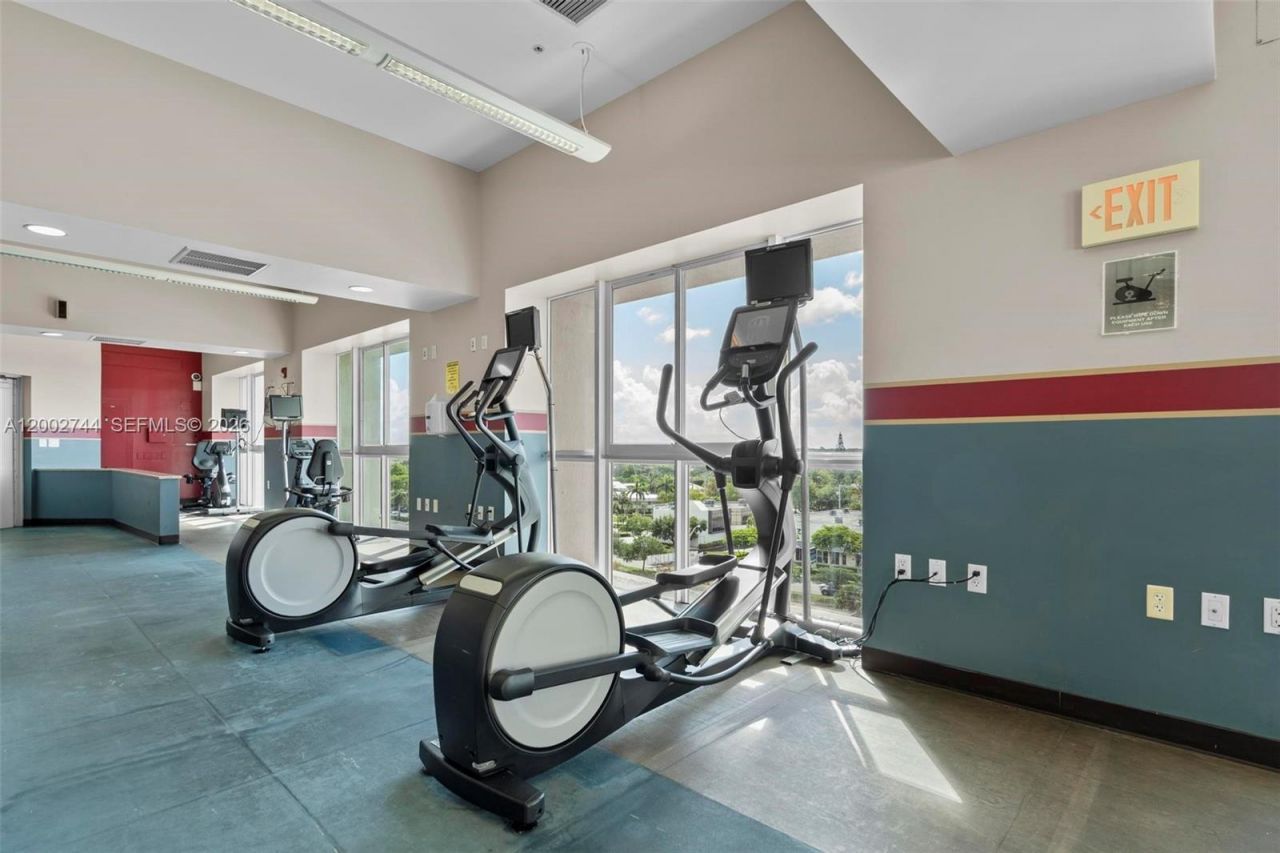 7290 SW 90th St, Unit 403, Miami, FL 33156 Photo