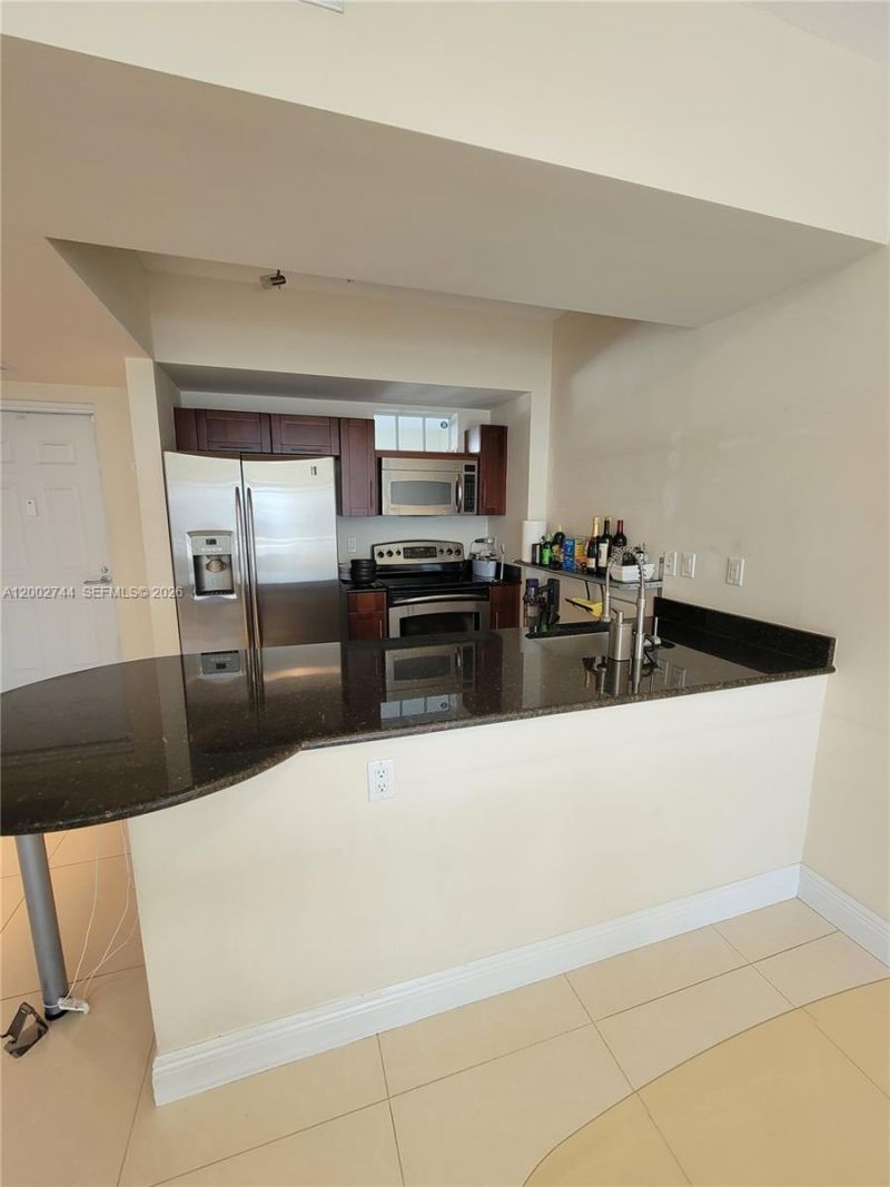 7290 SW 90th St, Unit 403, Miami, FL 33156 Photo