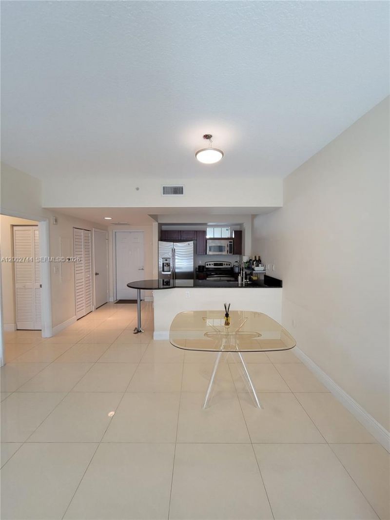 7290 SW 90th St, Unit 403, Miami, FL 33156 Photo