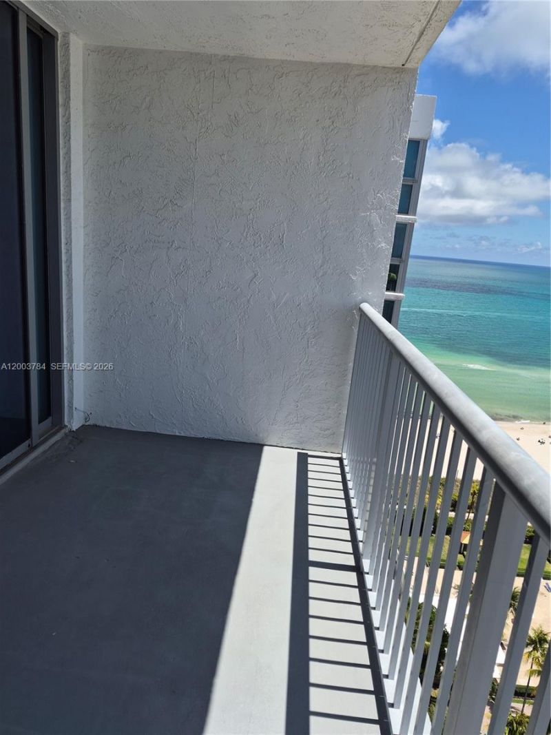 2655 Collins Ave, Unit 2406, Miami Beach, FL 33140 Photo