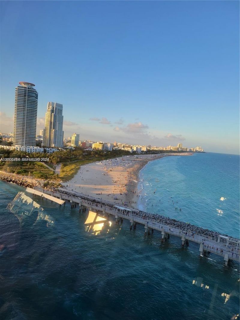 2655 Collins Ave, Unit 2406, Miami Beach, FL 33140 Photo