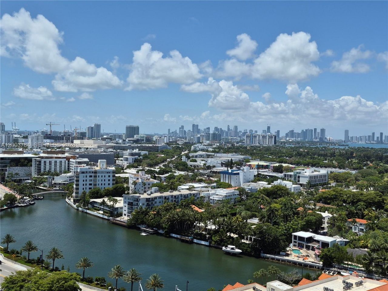 2655 Collins Ave, Unit 2406, Miami Beach, FL 33140 Photo