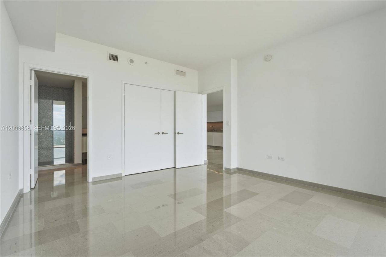88 SW 7th St, Unit 3710, Miami, FL 33130 Photo
