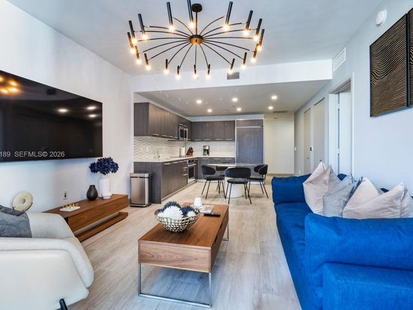 55 SW 9th St , Unit 3010, Miami, FL 33130