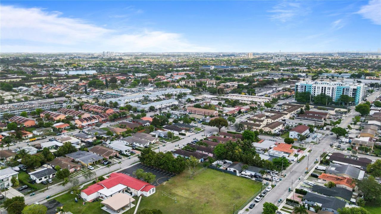 11002 SW 3rd St , Sweetwater, FL 33174 Photo