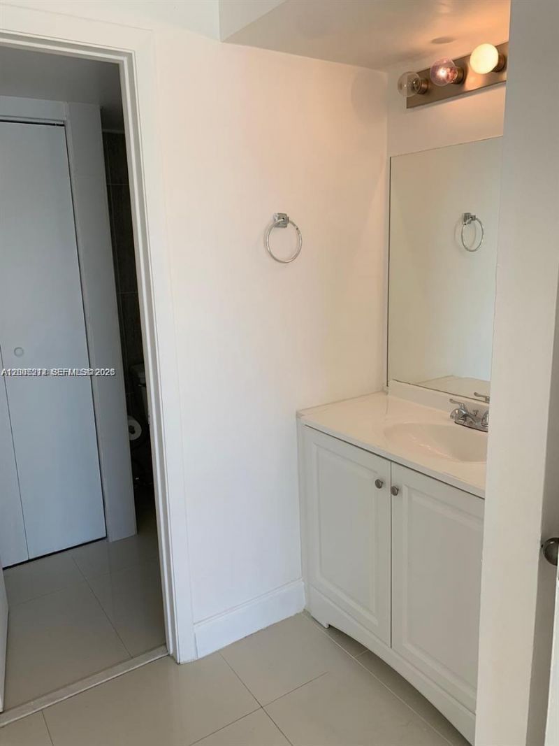 8590 SW 212th St, Unit 210, Cutler Bay, FL 33189 Photo