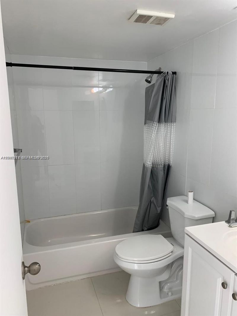 8590 SW 212th St, Unit 210, Cutler Bay, FL 33189 Photo