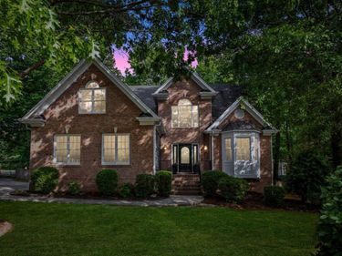 2321 Walden Creek Drive, Apex, NC 27523
