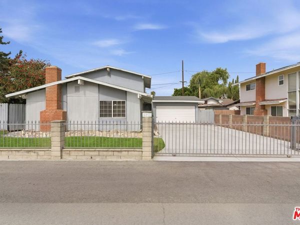 4242 Lavinia Avenue, Lynwood, CA 90262