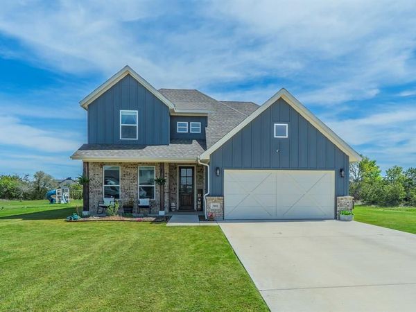 2001 Redemption Drive , Weatherford, TX 76088