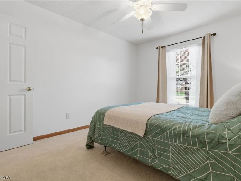 519 Heather Woods Drive, Elyria, OH 44035 Photo 28