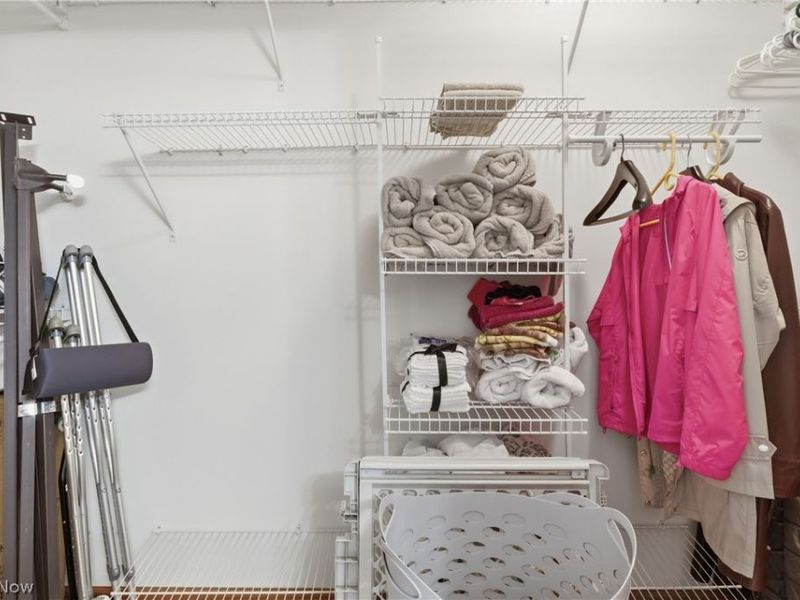 519 Heather Woods Drive, Elyria, OH 44035 Photo 34