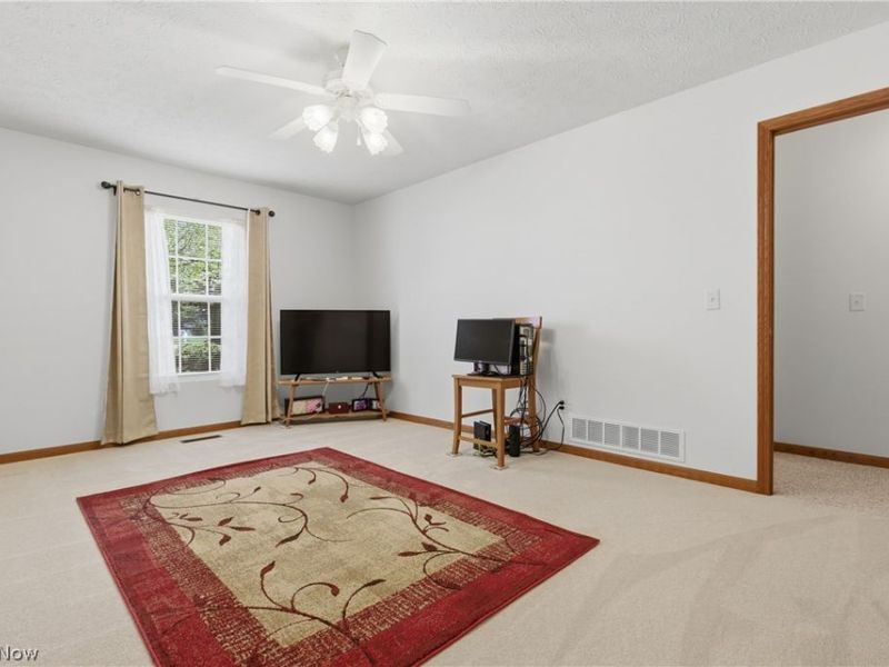 519 Heather Woods Drive, Elyria, OH 44035 Photo 36