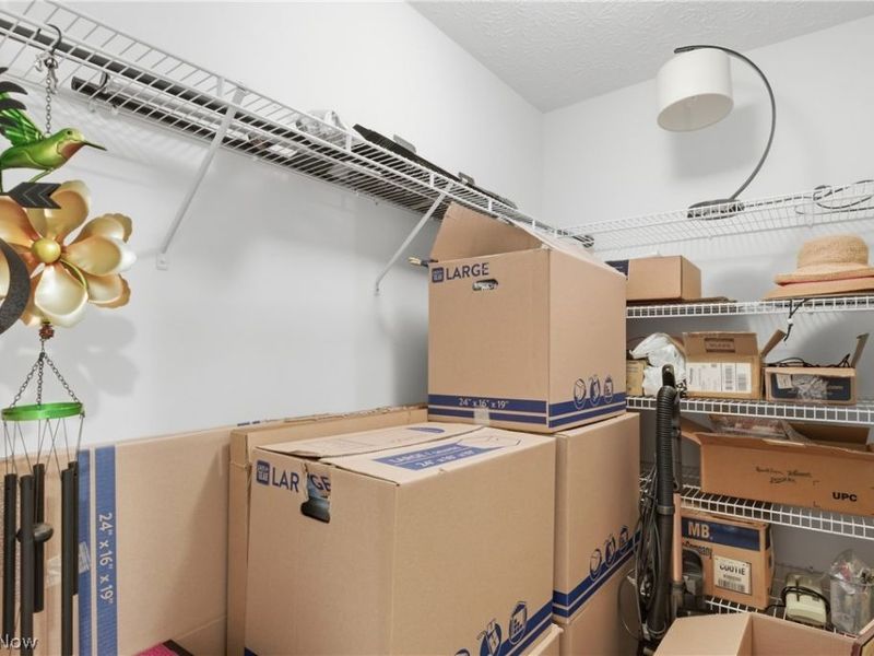 519 Heather Woods Drive, Elyria, OH 44035 Photo 39