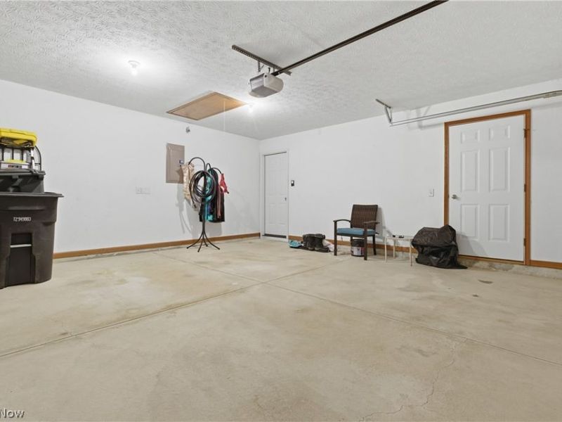 519 Heather Woods Drive, Elyria, OH 44035 Photo 43