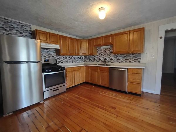 16 Kilby St, Unit 3, Woburn, MA 01801