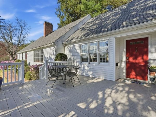 10 Dana St, Amherst, MA 01002