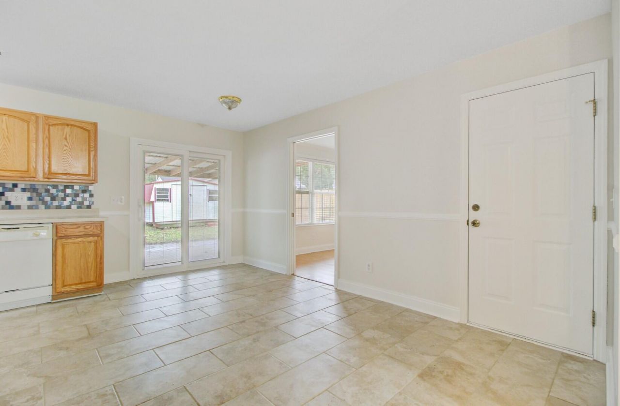 1232 Saylors Avenue Photo 10