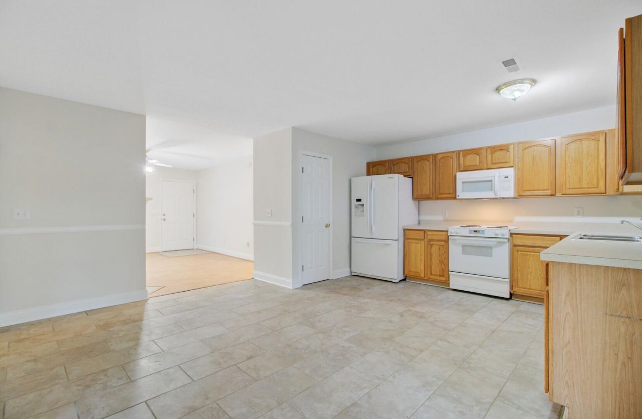 1232 Saylors Avenue Photo 11