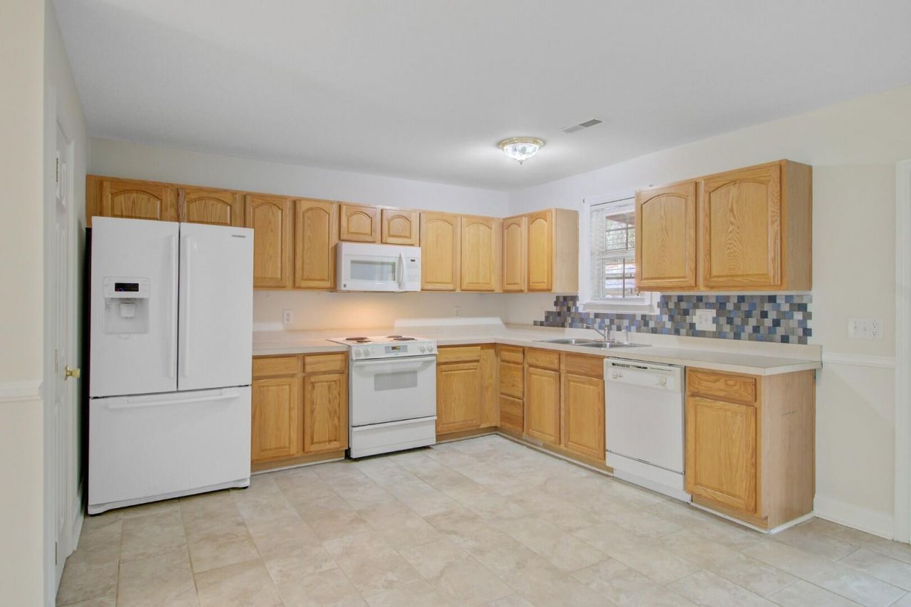 1232 Saylors Avenue Photo 12