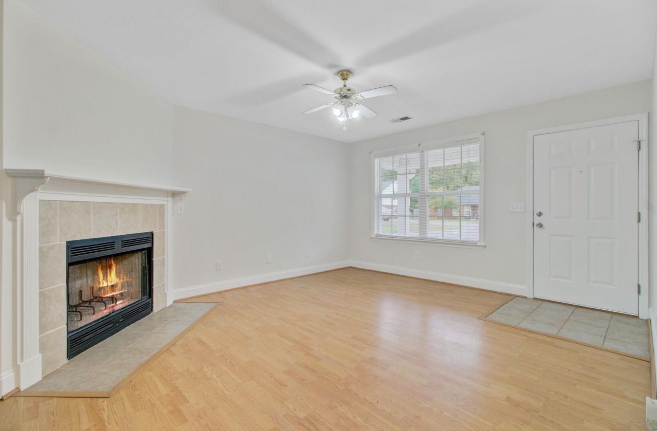 1232 Saylors Avenue Photo 8