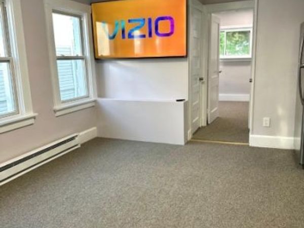 82 Mission St, Montclair, NJ 07042