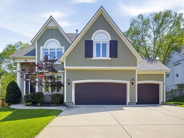 5117 W 162nd Street, Stilwell, KS 66085