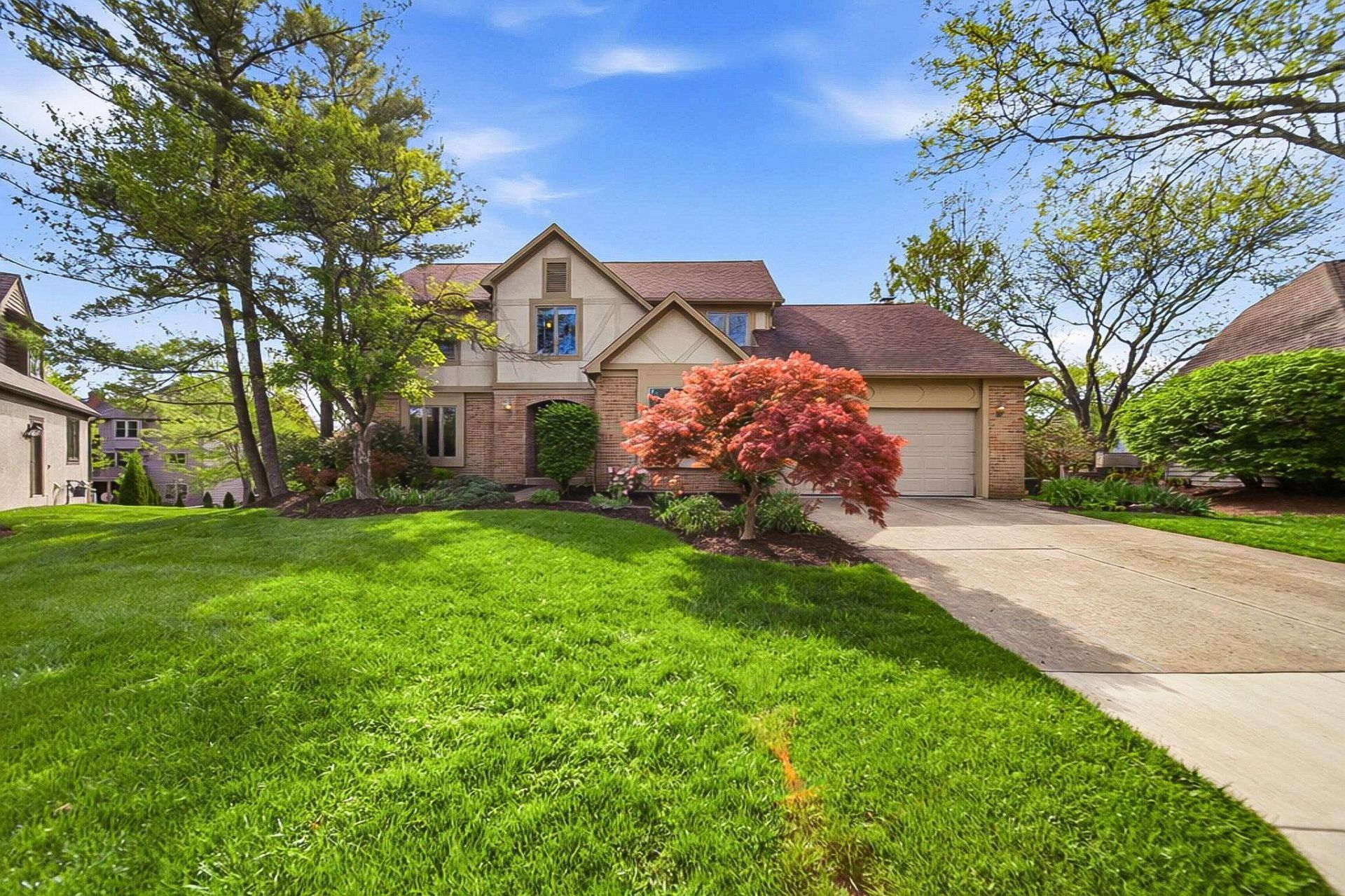 5657 Whitecraigs Court , Dublin, OH 43017 Main Photo