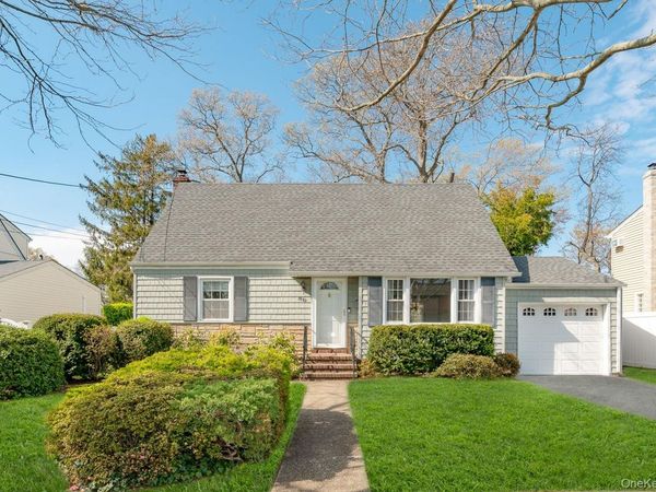 3769 New York Avenue, Seaford, NY 11783