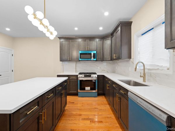 22531 106th Avenue , Queens Village, NY 11429