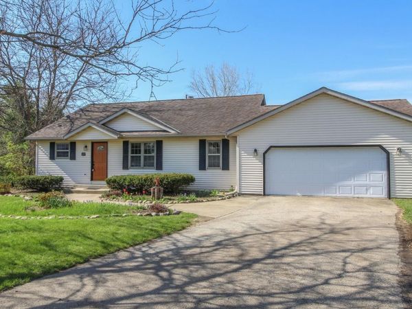 107 Mallard Court, Sullivan, WI 53178