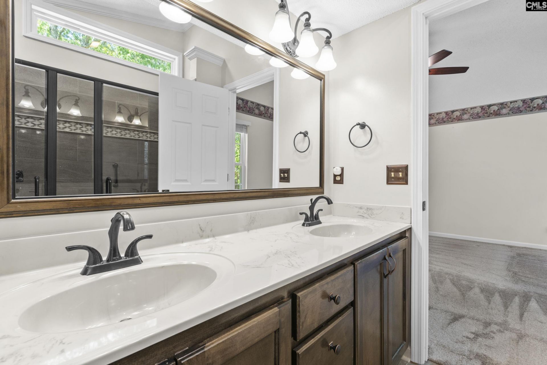 106 Sweetwater Drive  Photo 16